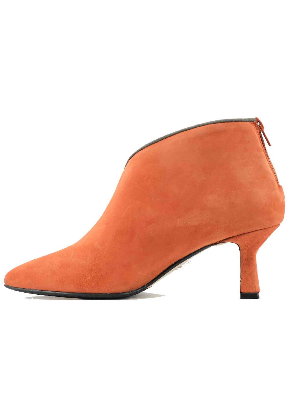 L'ARIANNA Stivaletti TR1662/RT in camoscio arancione con zip posteriore Pezzi Unici