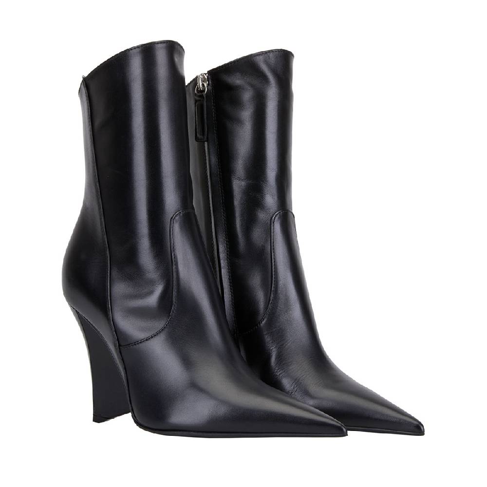Lella Baldi Ugly Black Presa