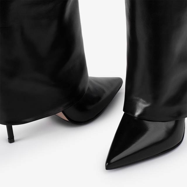 Le Silla Stivale con risvolto nappa nero Saldi