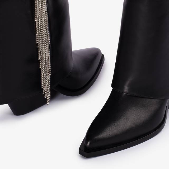 Le Silla Stivale al ginocchio d'ispirazione Western con risvolto nappa nera con frange argento Novità