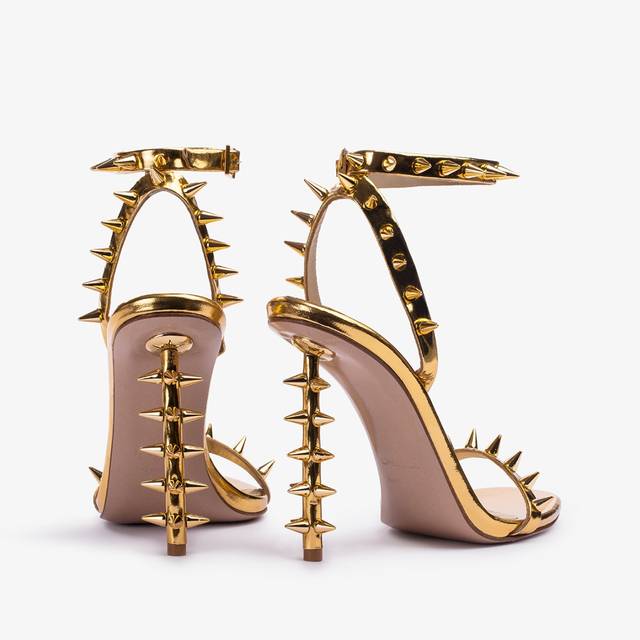 Le Silla Sandalo metallizzato oro pepita con borchie Negozi Online