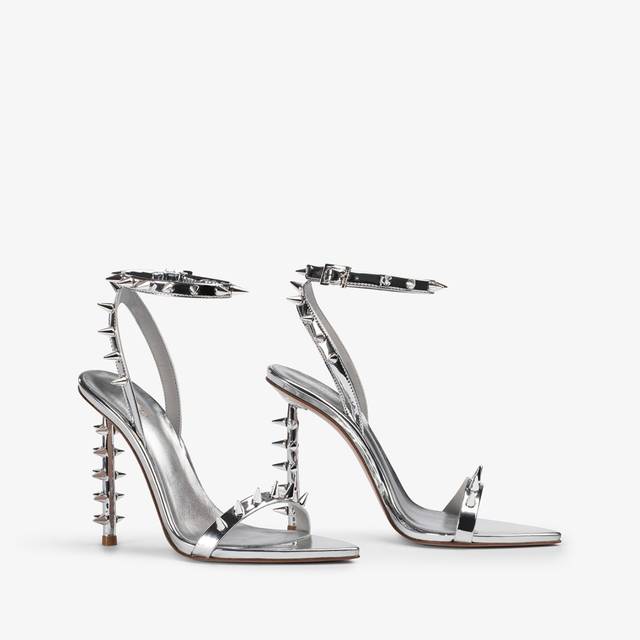 Le Silla Sandalo mule metallizzato argento con borchie Offerte
