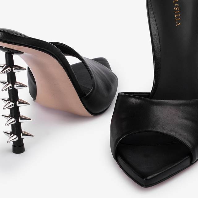 Le Silla Sandalo mule pelle nero con borchie Offerta Anniversario