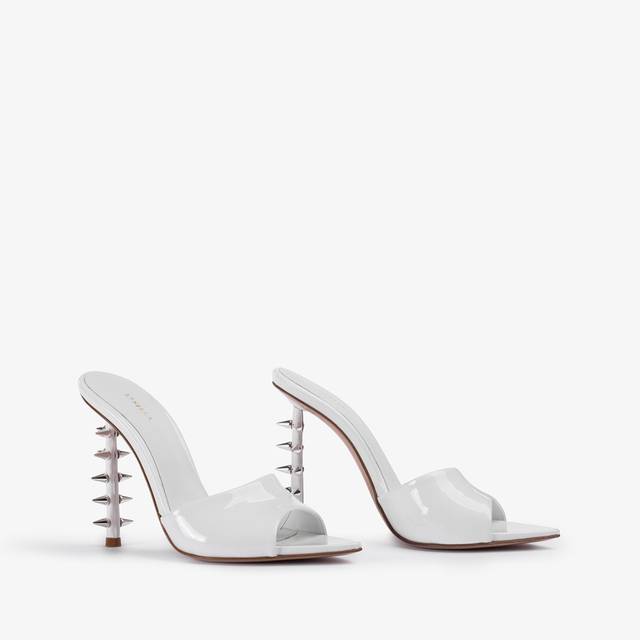 Le Silla Sandalo mule vernice bianco con borchie Smaltimento dello stoccaggio