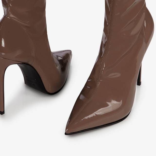 Le Silla Stivaletto vinile nude silk In vendita