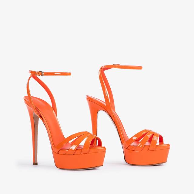 Le Silla Sandalo con plateau vernice arancione mandarin Offerta
