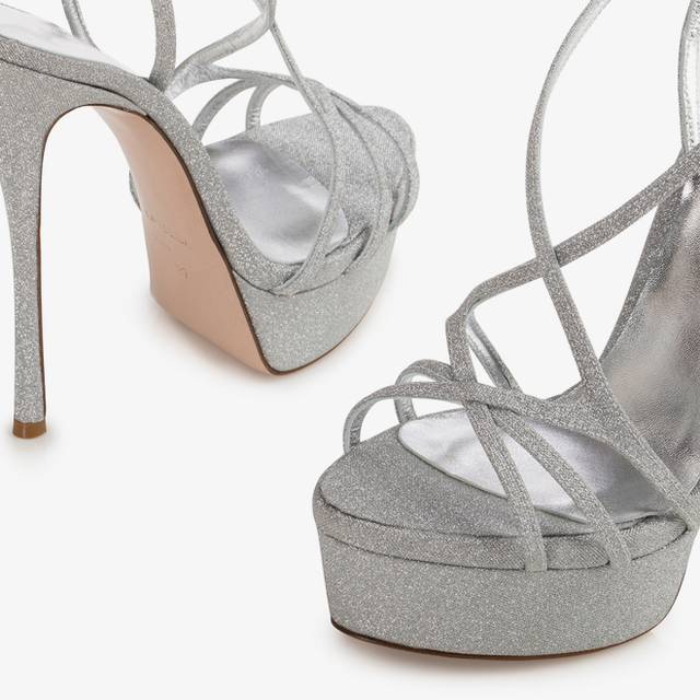 Le Silla Sandalo tessuto glitterato argento Offerta settimanale