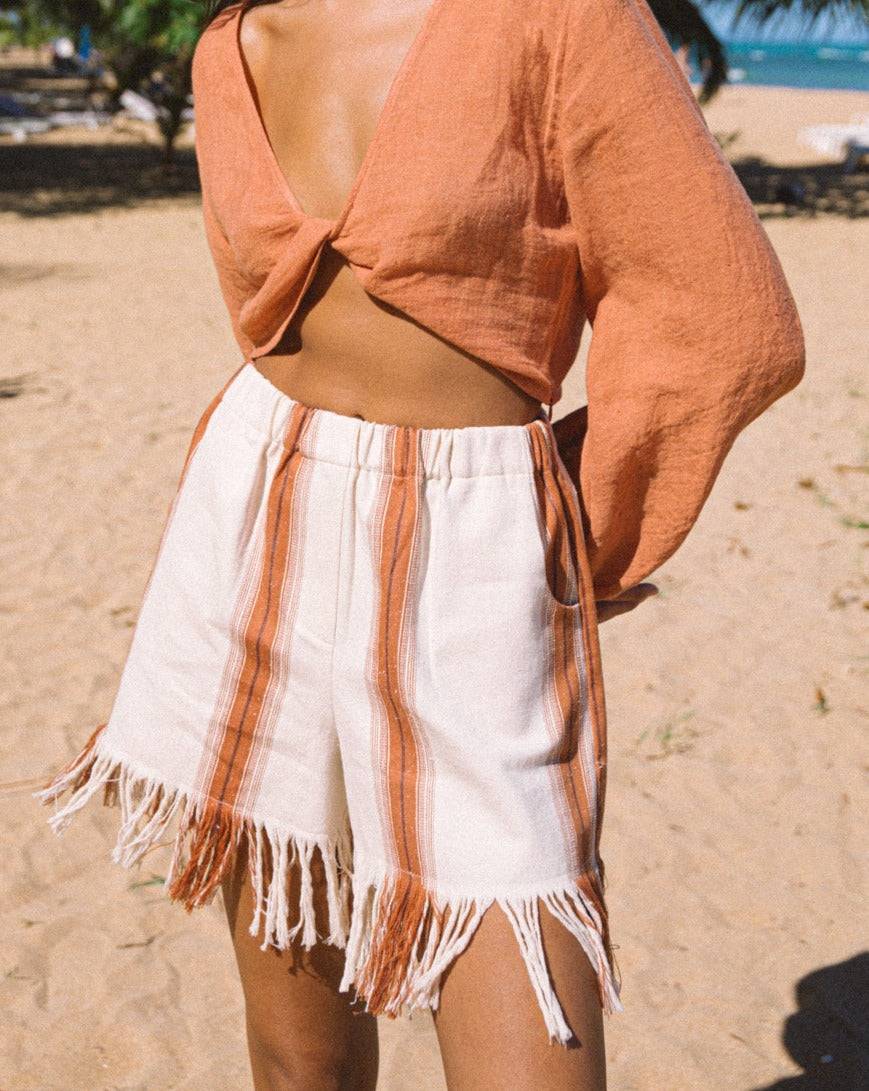 Manebí Cotton Silk Blend Bora Bora Shorts - Eggnog \u0026 Rust Stripes \u0026 Fringes Qualità