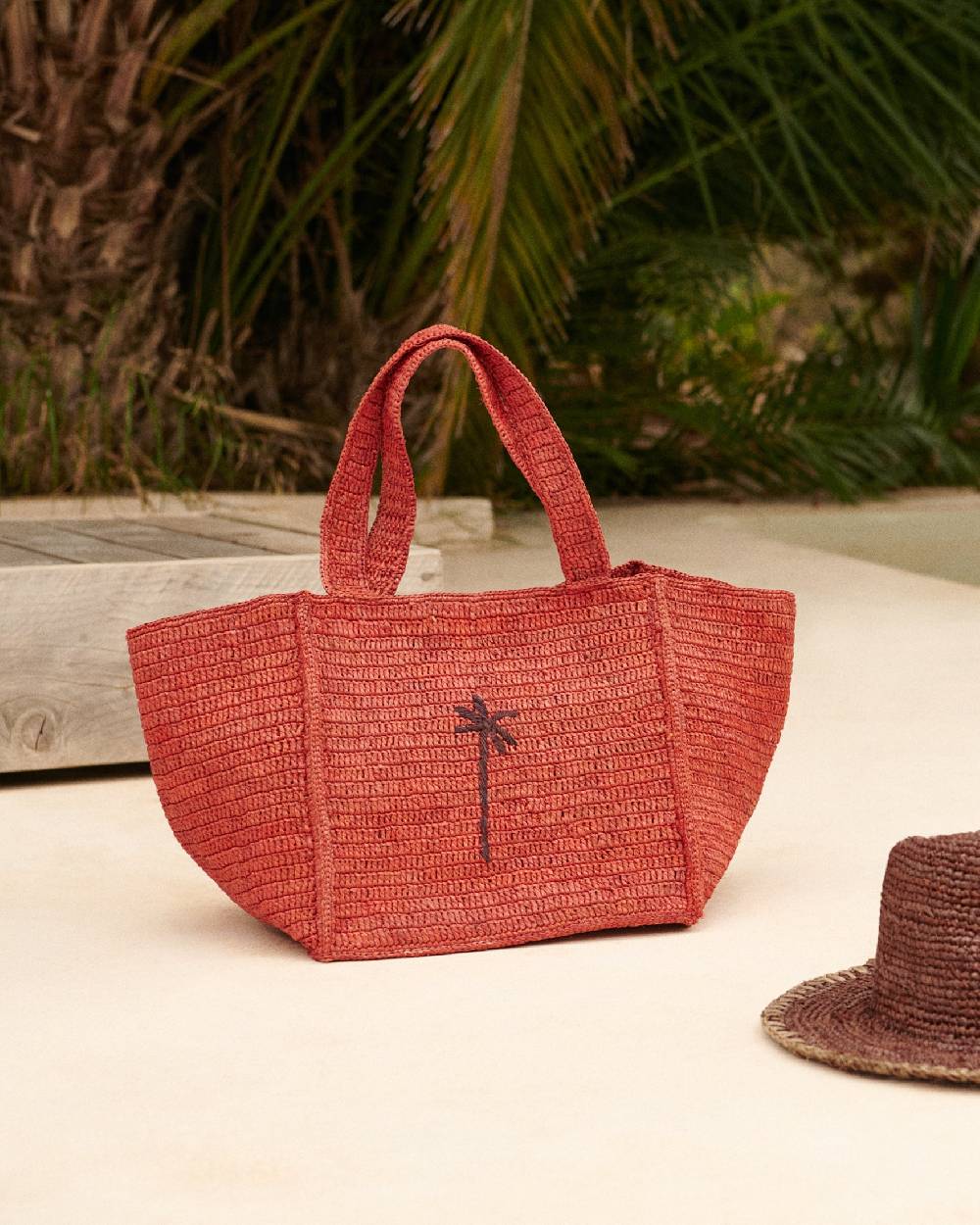 Manebí Raffia Squared Tote - Rust With Brown Palm Shopping Online