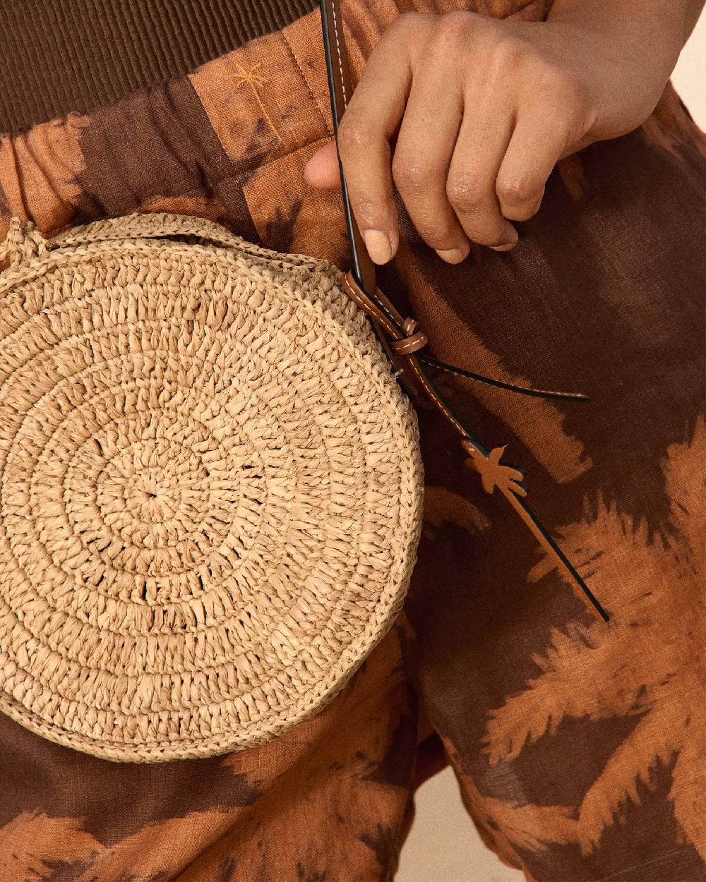 Manebí Raffia \u0026 Leather|Tamburine Bag - Tan \u0026 Brown Saldi
