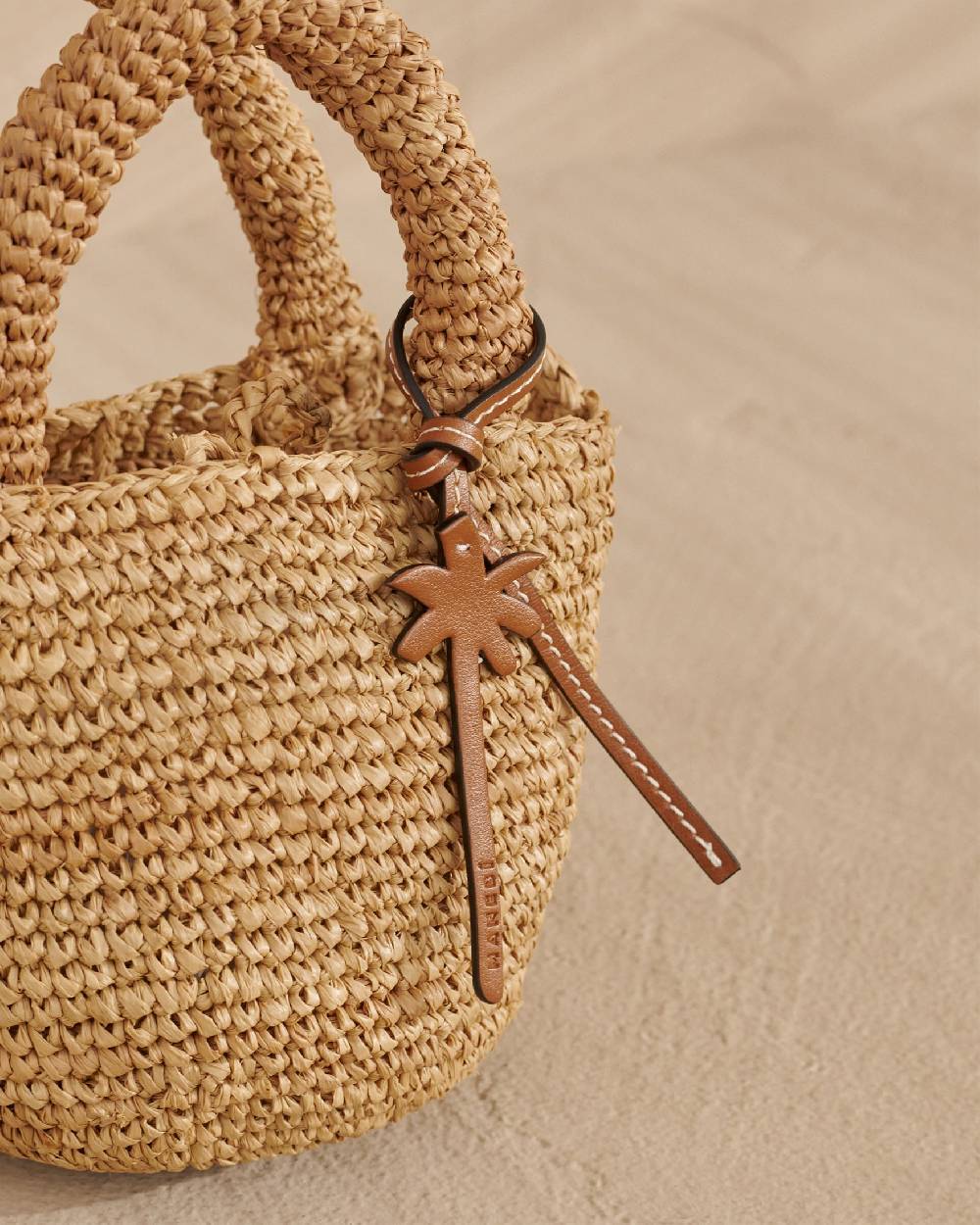 Manebí Raffia Summer Bag Mini - Leather Handle \u0026 Palm Leather Tag Tan Vendita