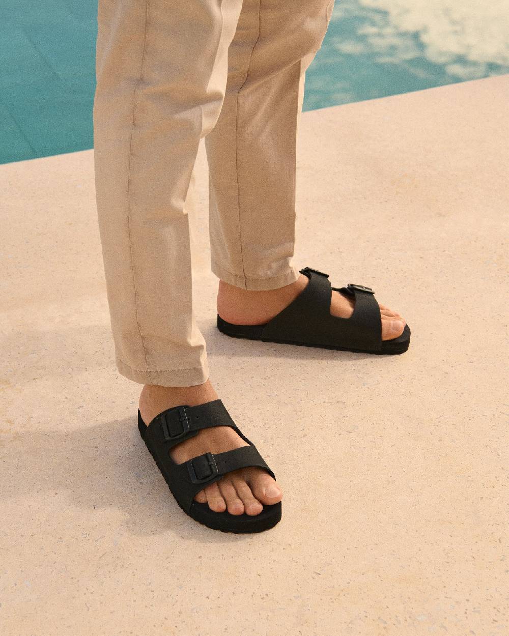 Manebí Eva Swim Sandals - Honolulu Black Spedizione Gratuita