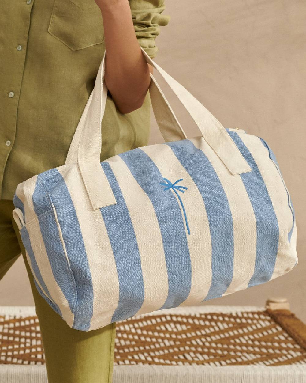 Manebí Canvas Weekend Bag - Embroidered Logo White and Indigo Stripes Promozione Limitata
