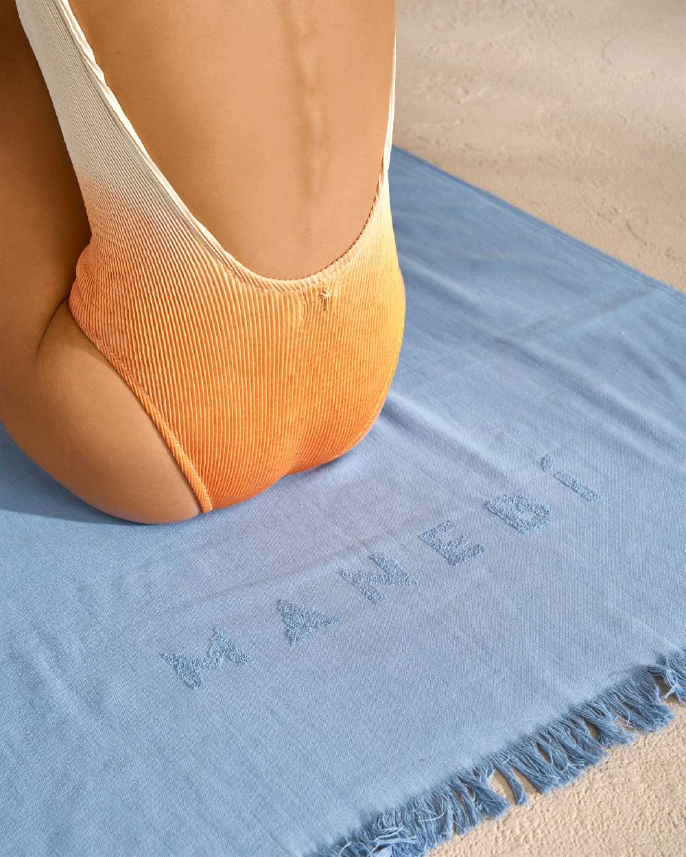 Manebí Jaquard Beach Towel - Embroidered Palm With Palm \u0026 Logo Indigo Fino Al -60%