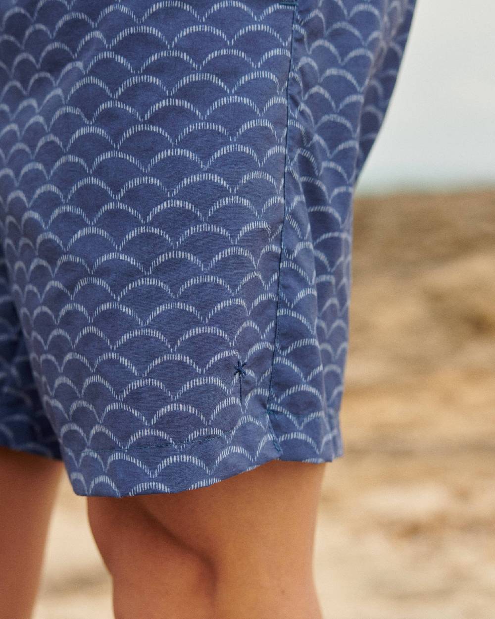 Manebí Sketched Waves Swim Shorts - Washed Print Navy Sketched Waves Vendita