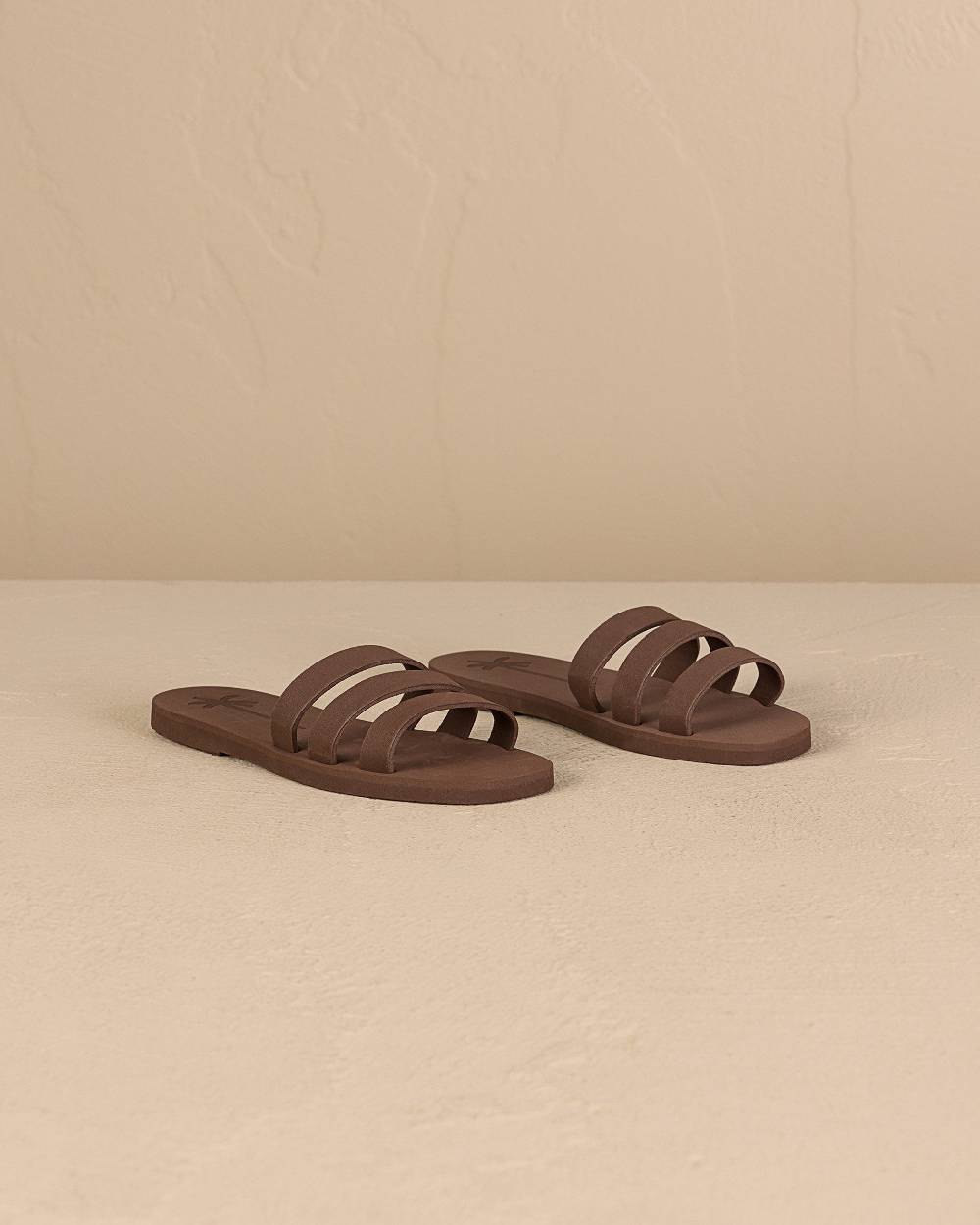 Manebí Eva Three Bands|Swim Sandals - Cocoa Sconto