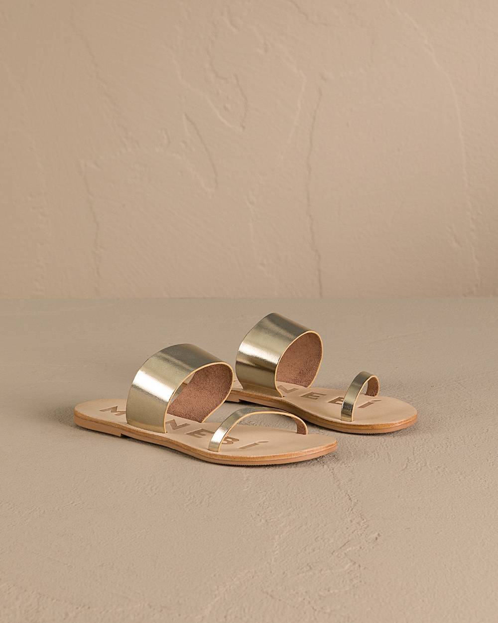 Manebí Leather Two Bands Sandals - Platinum In Saldo