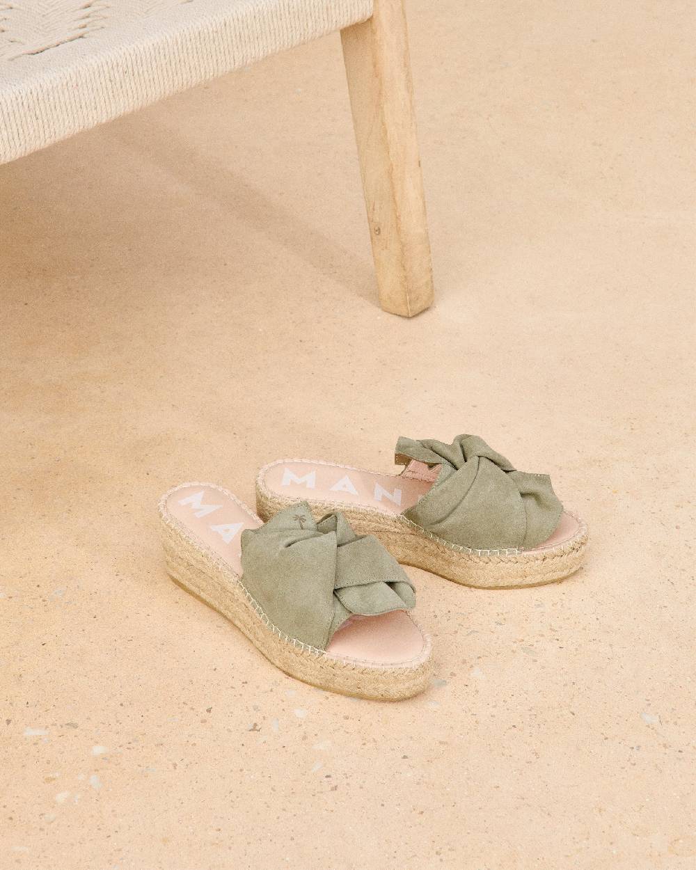 Manebí Soft Suede Platforms With Knot - Sage Prezzo di fabbrica