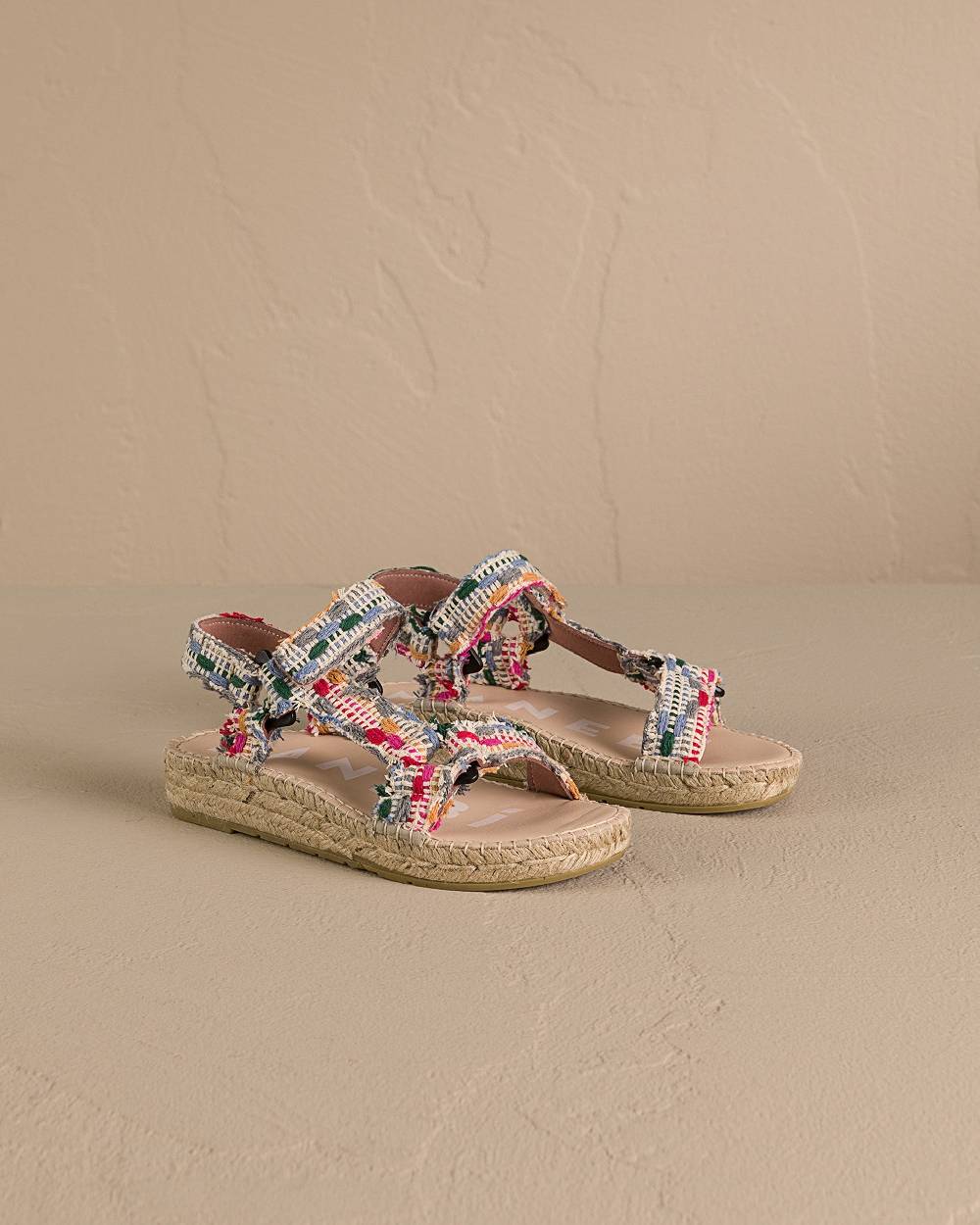 Manebí Cotton Jaquard Hiking Sandals - Multicolor Stripes Vendite Flash