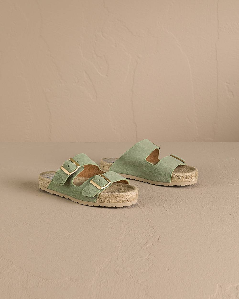Manebí Suede Nordic Sandals - Sage In Saldo