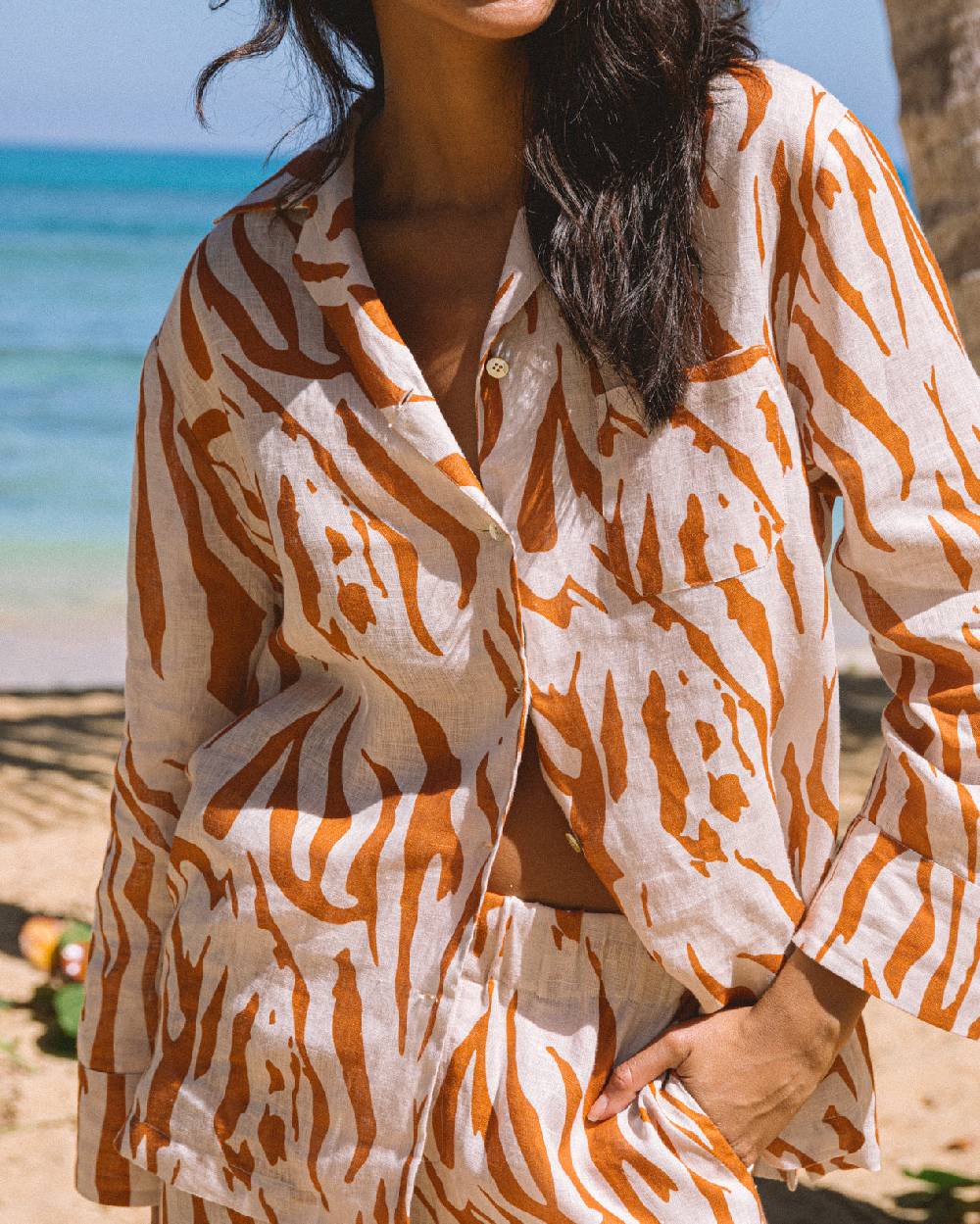 Manebí Printed Linen Natal Shirt - Eggnog \u0026 Orange Rust Zebra Promozione Limitata