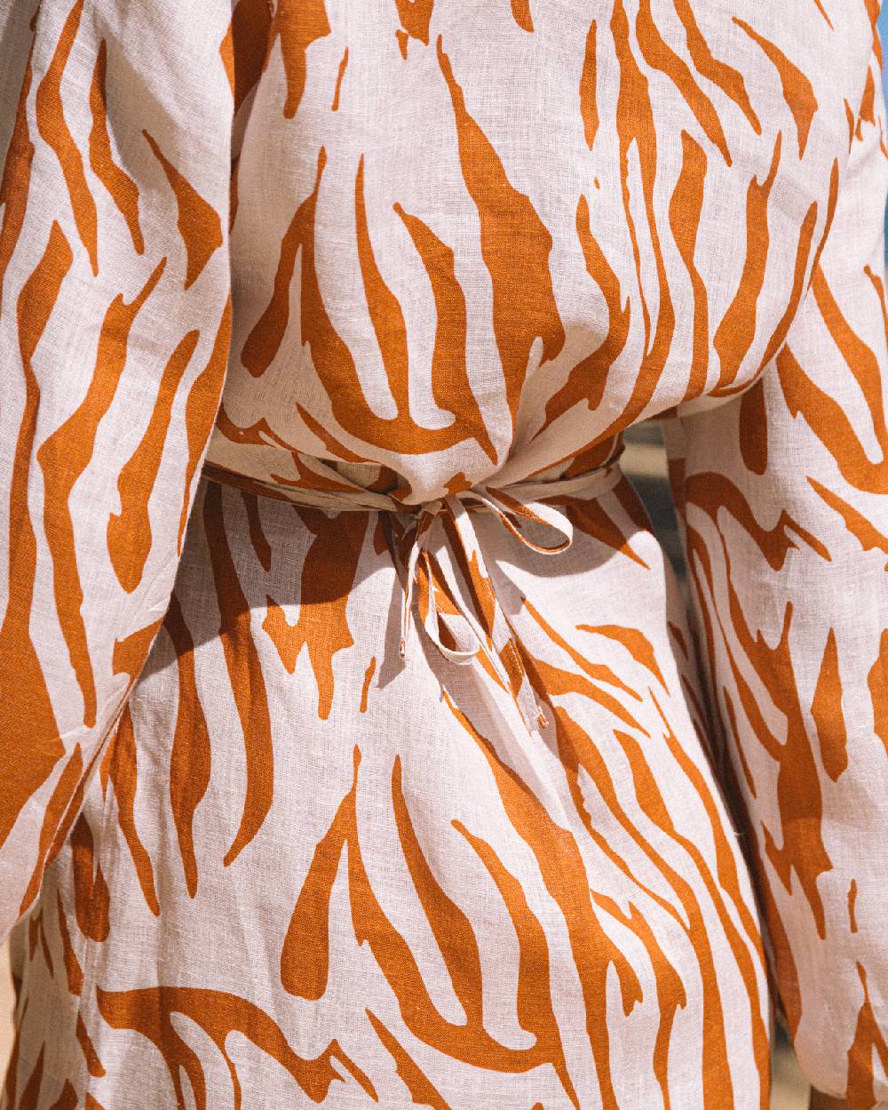 Manebí Printed Linen Caracas Dress - Eggnog \u0026 Orange Rust Zebra Sottocosto
