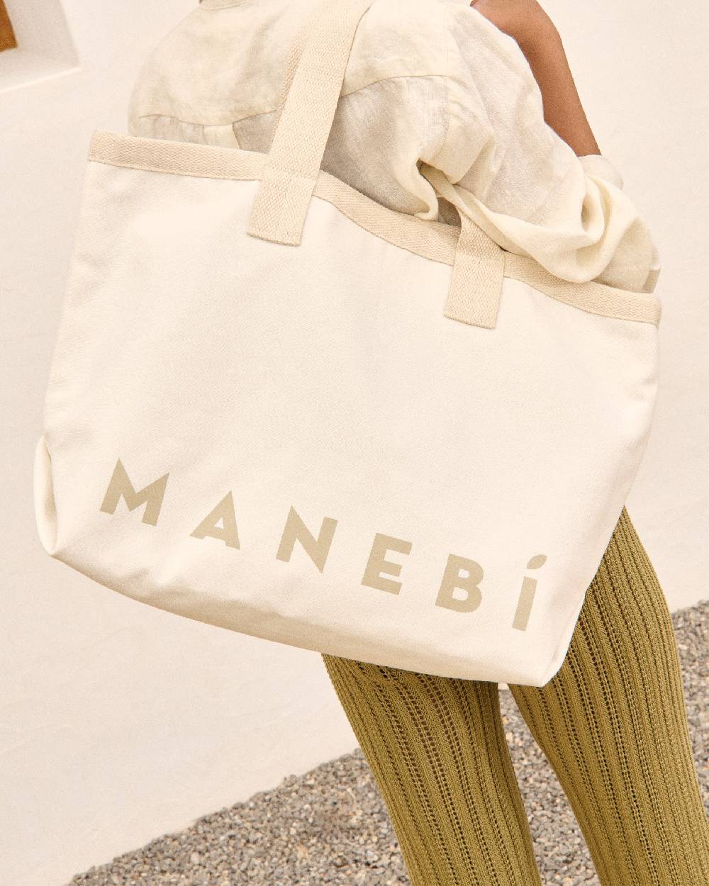 Manebí Canvas California Tote Bag - White With Beige Logo Saldi Di Fabbrica