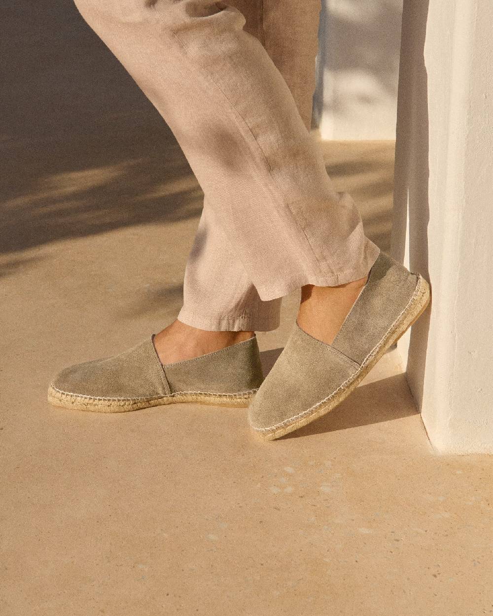 Manebí Suede Square Toe Espadrilles - Forest Vendita