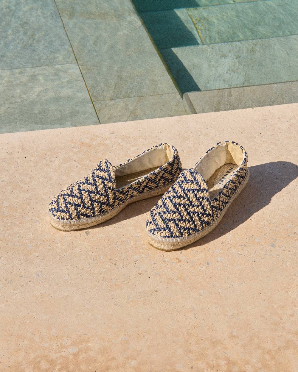 Manebí Raffia Zig Zag Espadrilles - Navy Blue And Natural Spedizione Gratuita