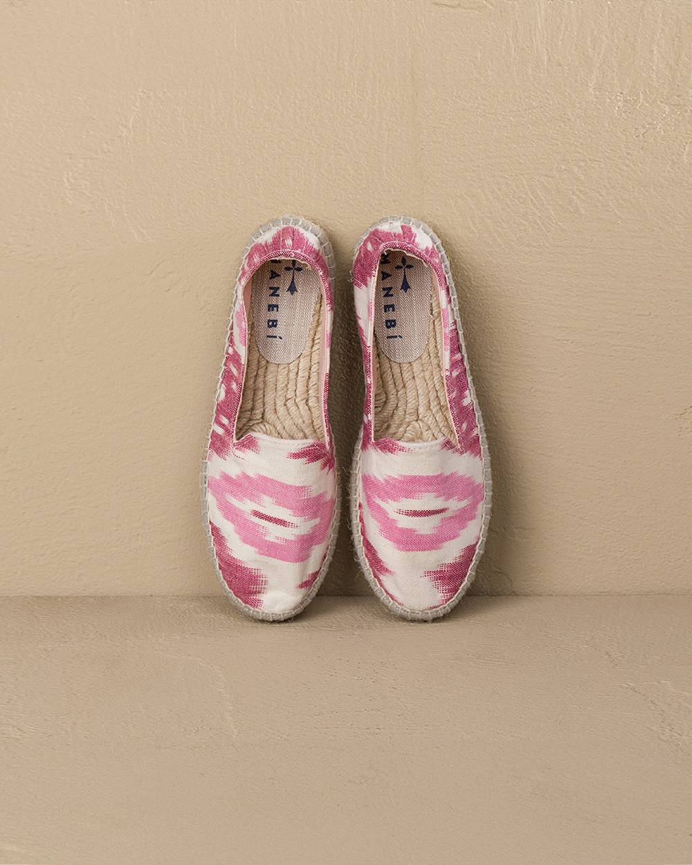 Manebí Dyed Cotton Flat Espadrilles - Tulum Pink And White Ikat Economico