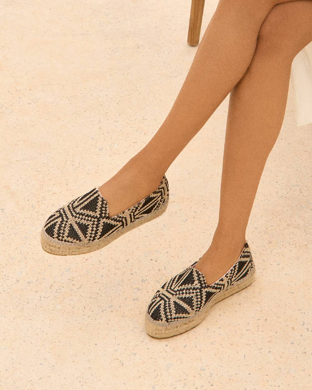 Manebí Raffia Pattern Double Sole Espadrilles - Yucatán Black Triangles On Natural Vendite Flash