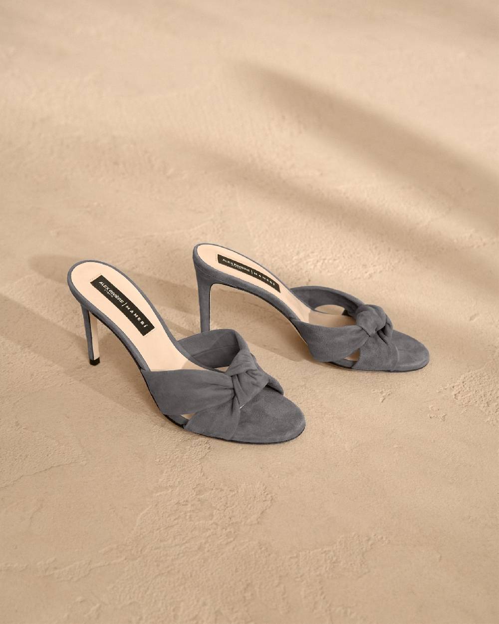 Manebí Sophie Suede Mule Heels - Knot Grey Vendita Economica