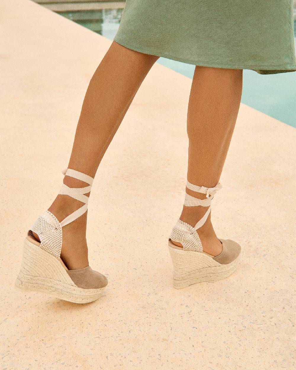 Manebí Soft Suede Heart-Shaped|Wedge Espadrilles - Hamptons Vintage Taupe Spedizione Gratuita
