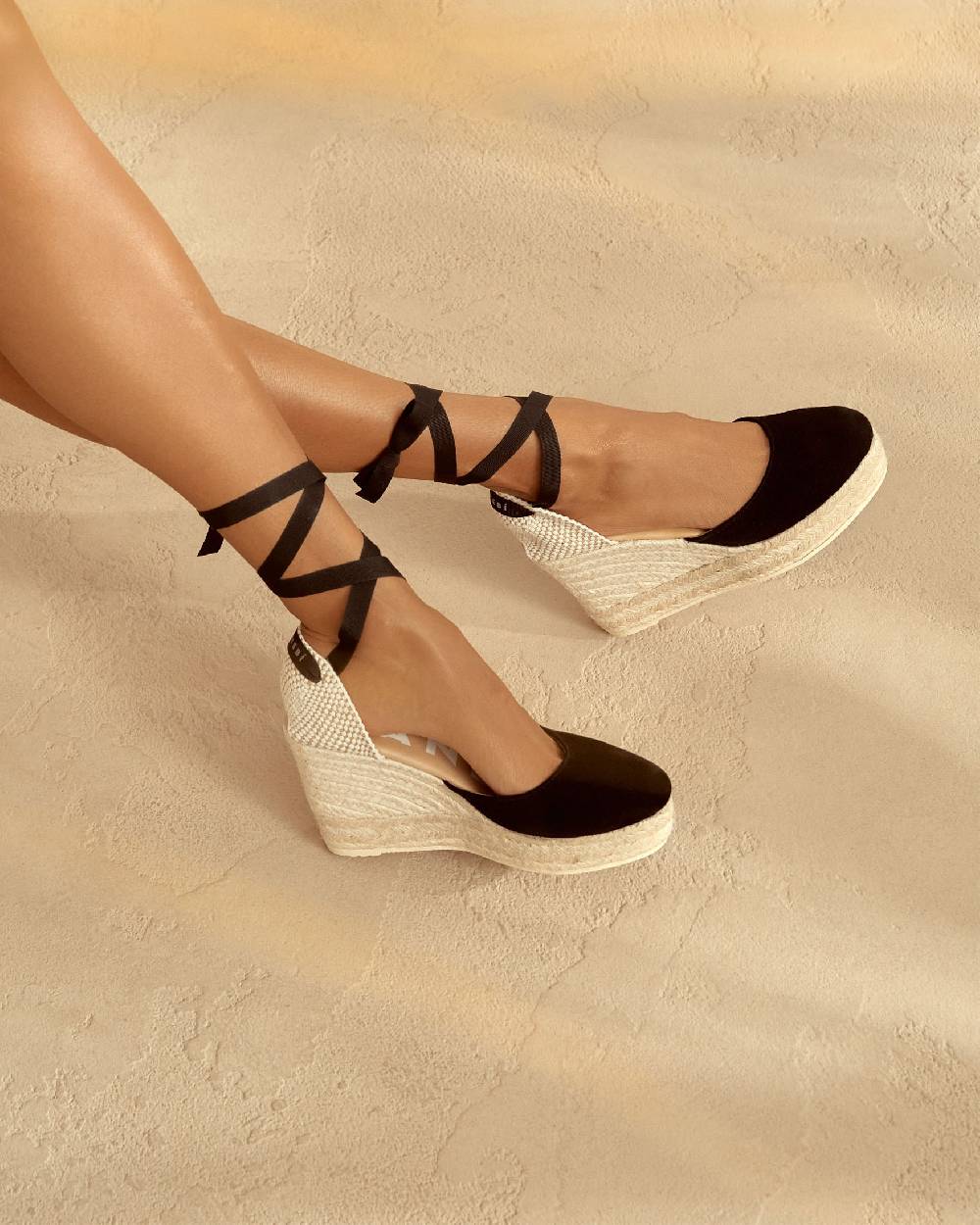 Manebí Soft Suede Wedge Espadrilles - Hamptons Black Consegna Veloce