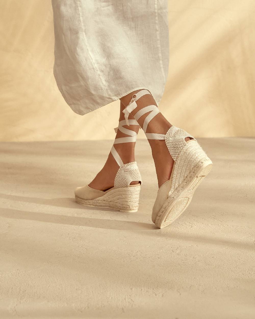 Manebí Soft Suede Low Wedge Espadrilles - Hamptons Champagne Beige Sottocosto
