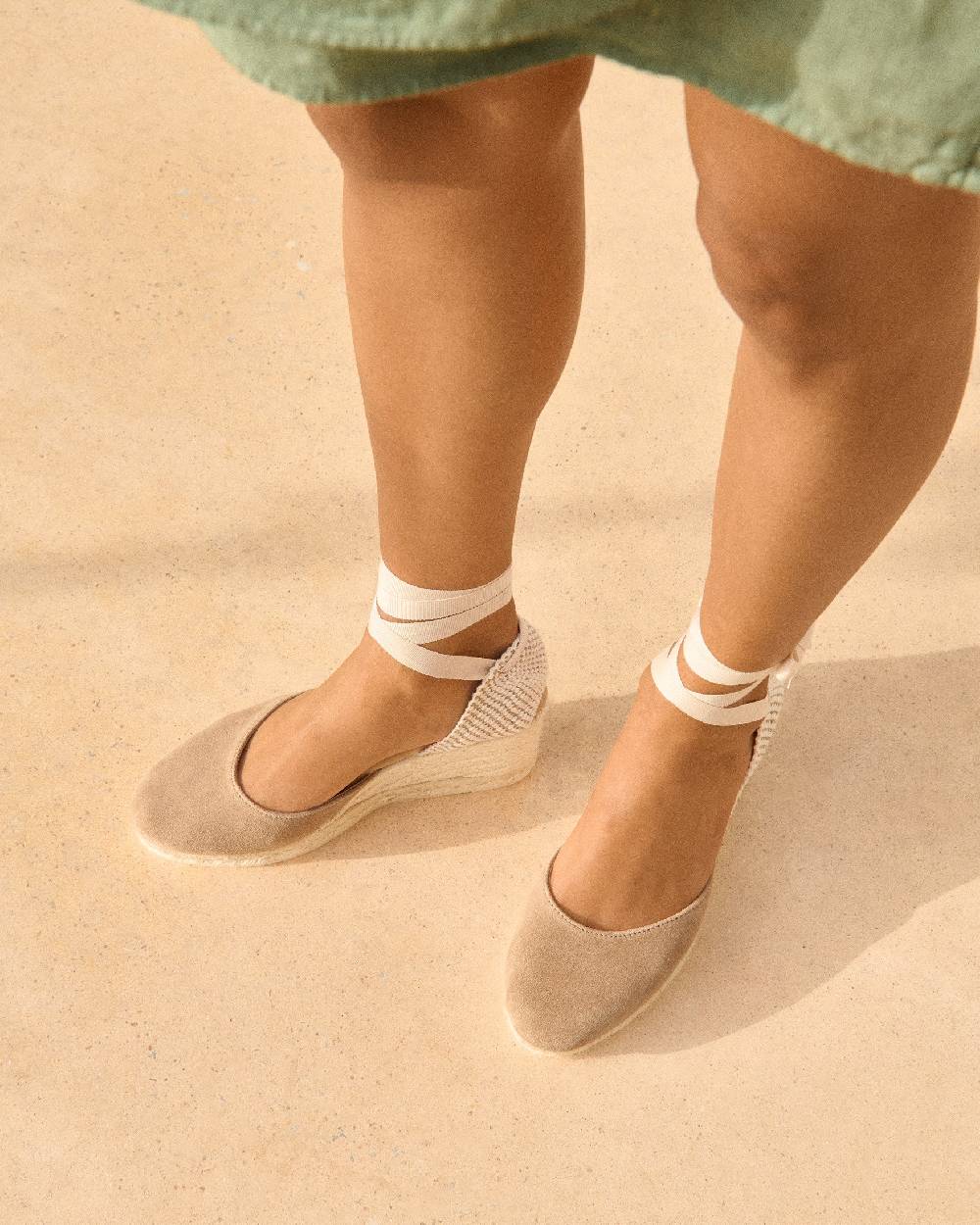 Manebí Soft Suede Low Wedge Espadrilles - Hamptons Vintage Taupe Convenienza