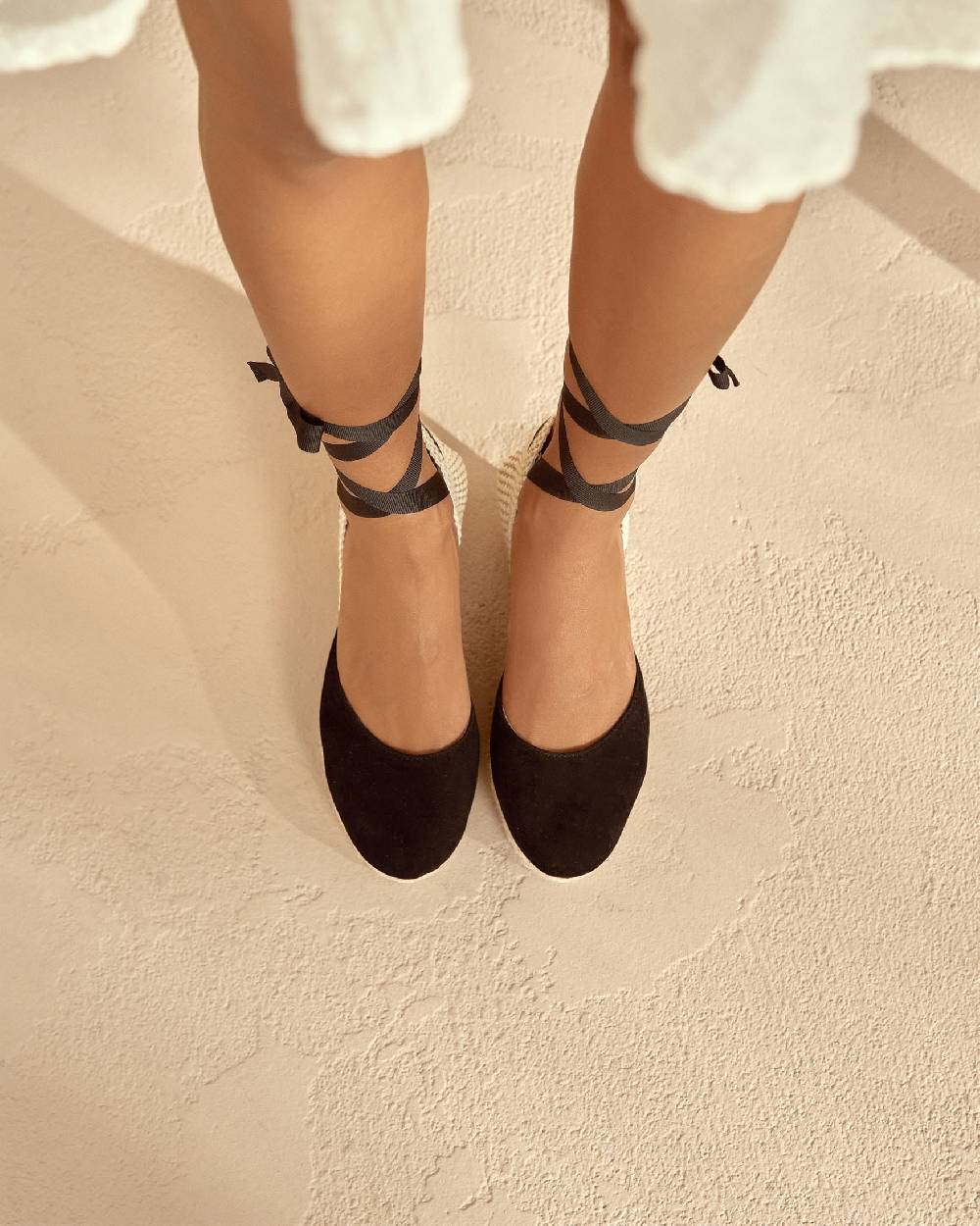 Manebí Soft Suede Low Wedge Espadrilles - Hamptons Black Novità