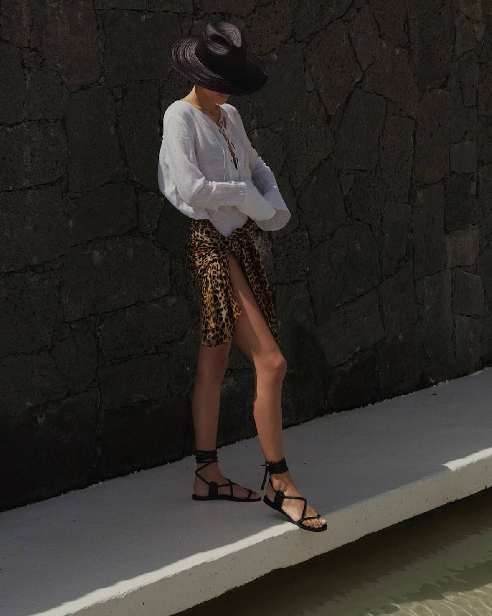Manebí St. Tropez Leather Sandals - Tie-Up Black In Vendita