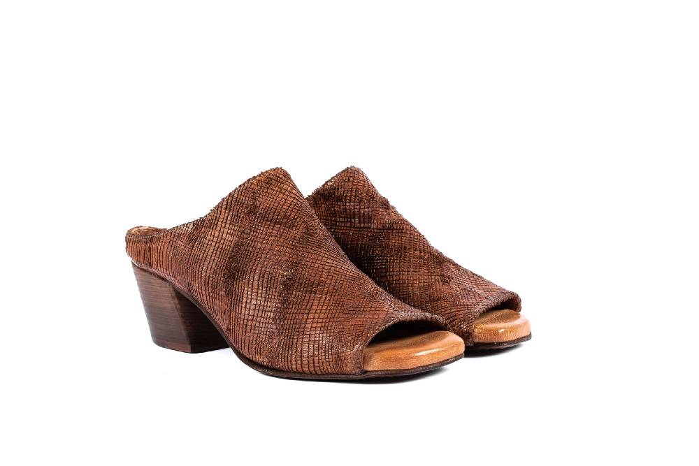Openclosedshoes TISHA09 BUFALO COGNAC 2025