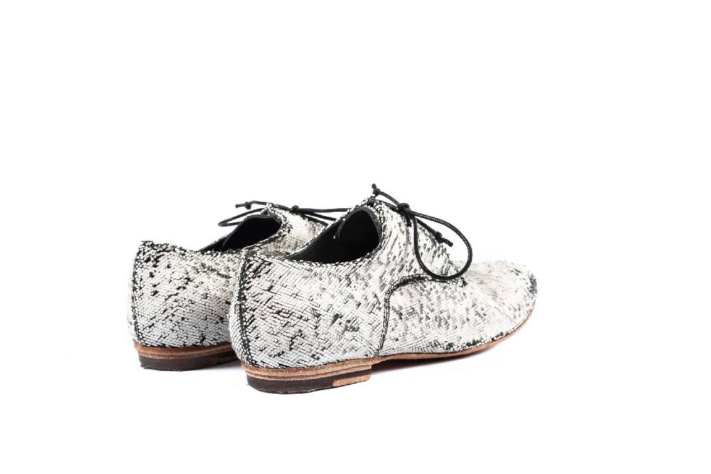 Openclosedshoes IRIS04 GIOVE NERO/BIANCO Italy