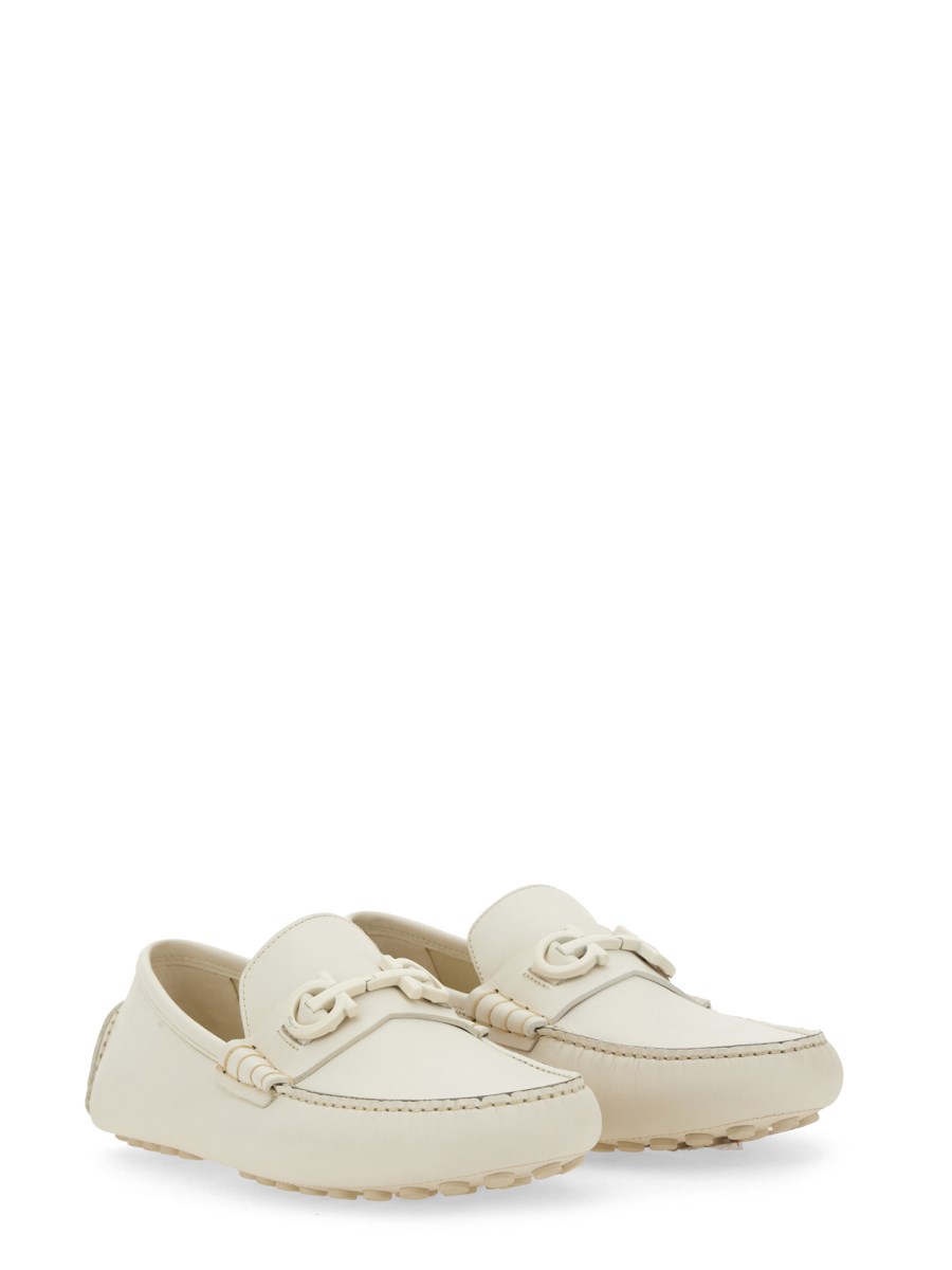 FERRAGAMO MOCASSINO CON ORNAMENTO GANCINI Offerte
