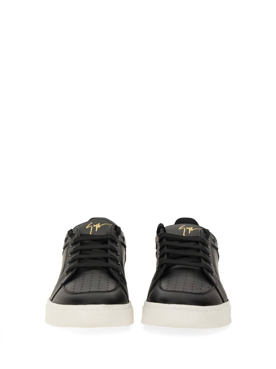 GIUSEPPE ZANOTTI SNEAKER IN PELLE CON LOGO Liquidazione