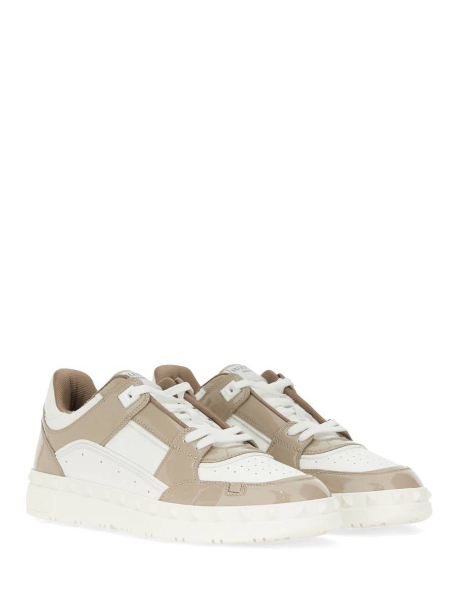 VALENTINO GARAVANI SNEAKER LOW TOP "FREEDOTS" IN VERNICE Italy