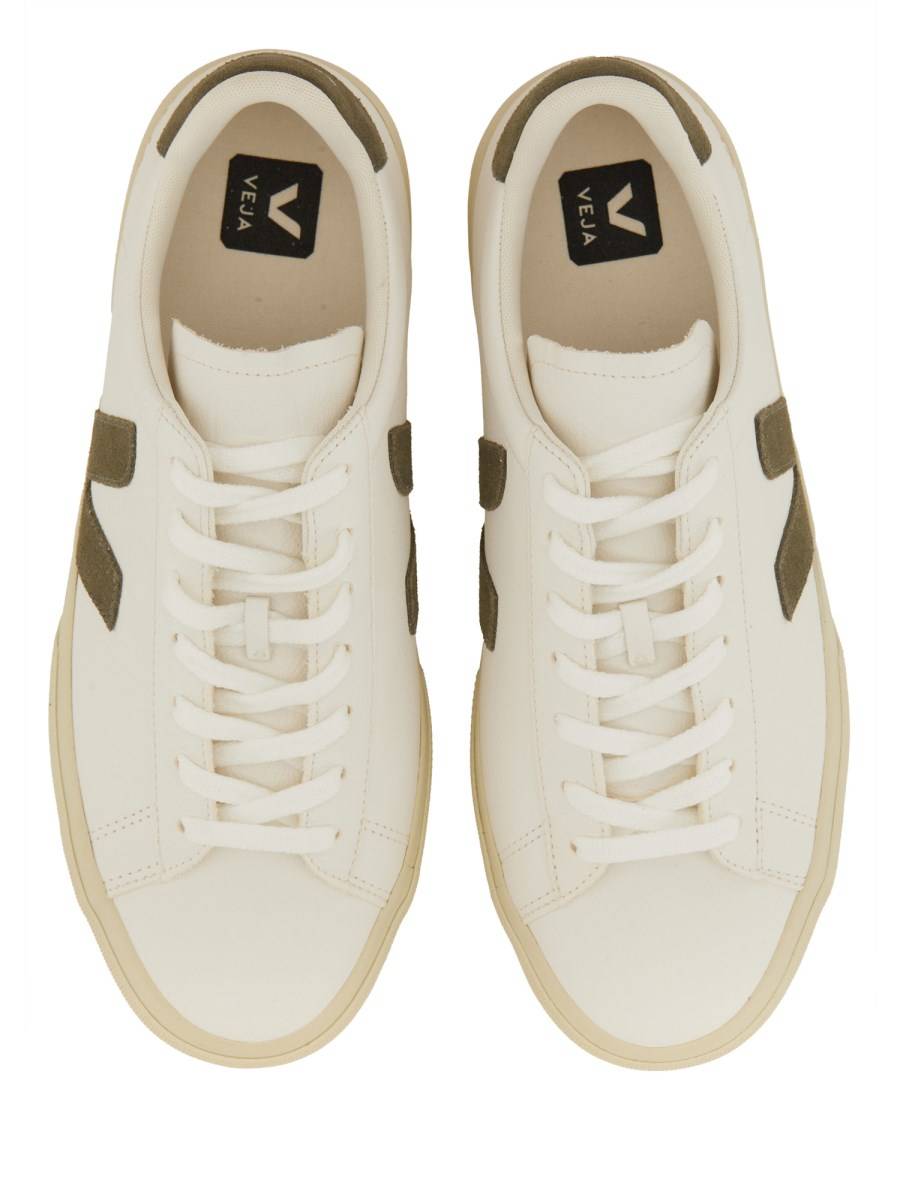 VEJA SNEAKER CAMPO IN PELLE Sconto