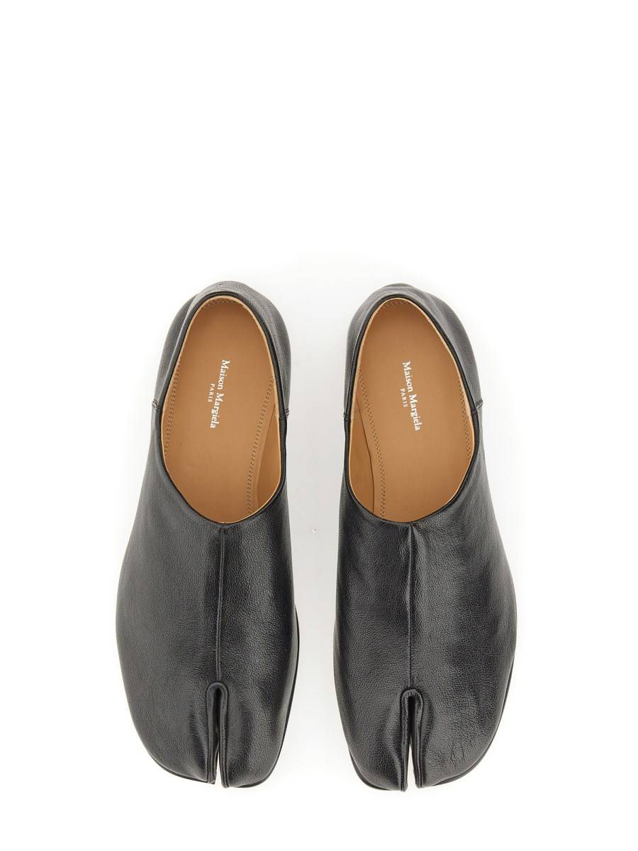 MAISON MARGIELA TABI PIATTA SENZA LACCI IN PELLE Sottocosto