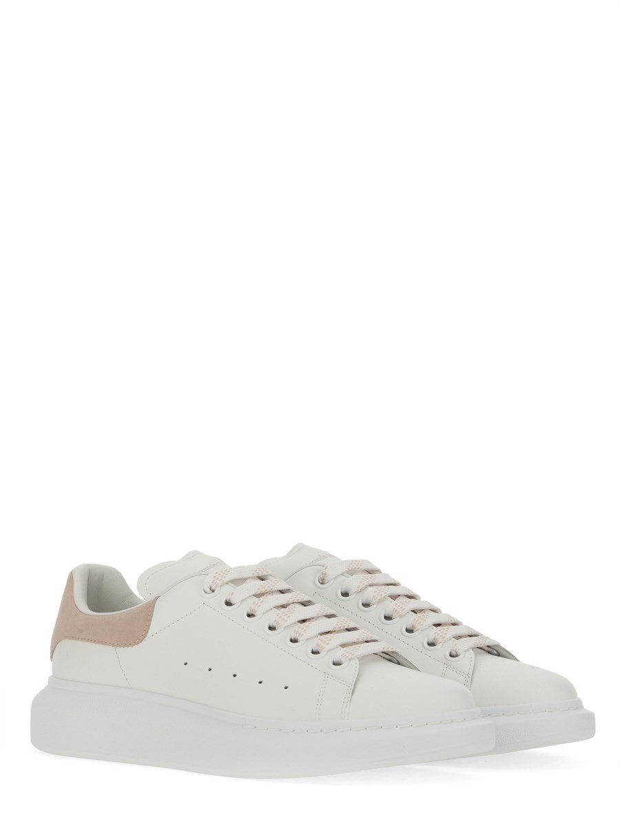 ALEXANDER McQUEEN SNEAKER OVERSIZE IN PELLE Fino al 60% di sconto