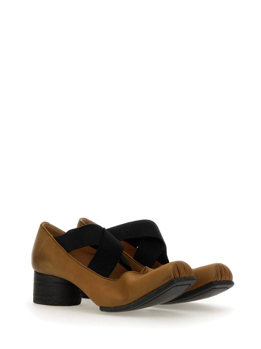 UMA WANG BALLERINA IN PELLE CON FASCIA ELASTICA E PUNTA IN GOMMA Consegna Veloce