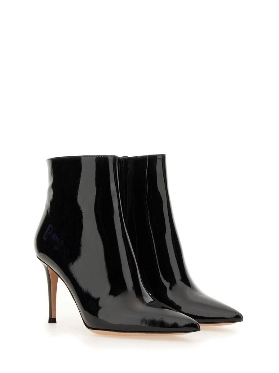 GIANVITO ROSSI STIVALETTO IN VERNICE Italia