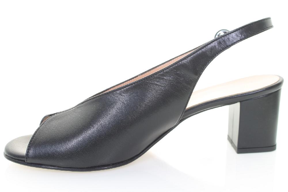 Soffice Sogno Sandalo in pelle num. 43 - 44 In Vendita