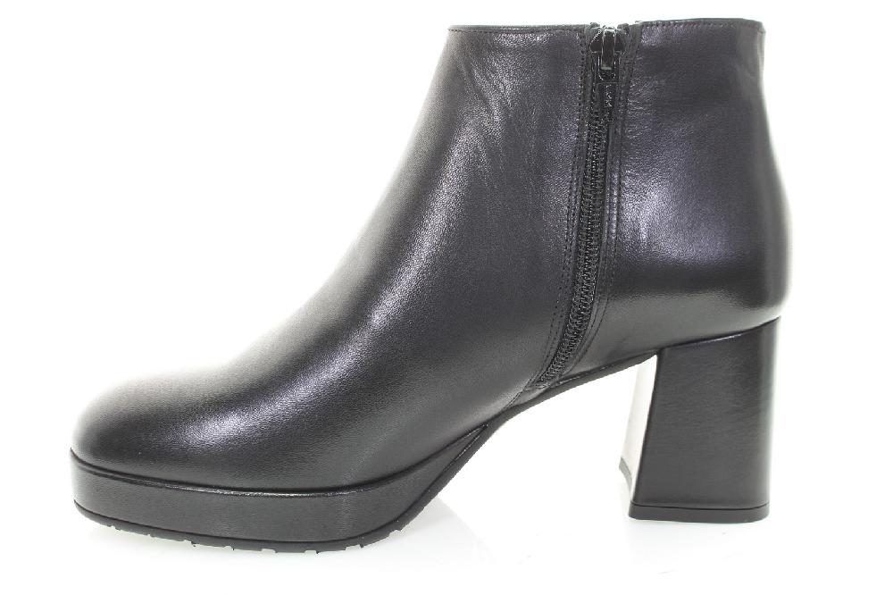 Soffice Sogno Stivaletto in pelle con plateau Promozione